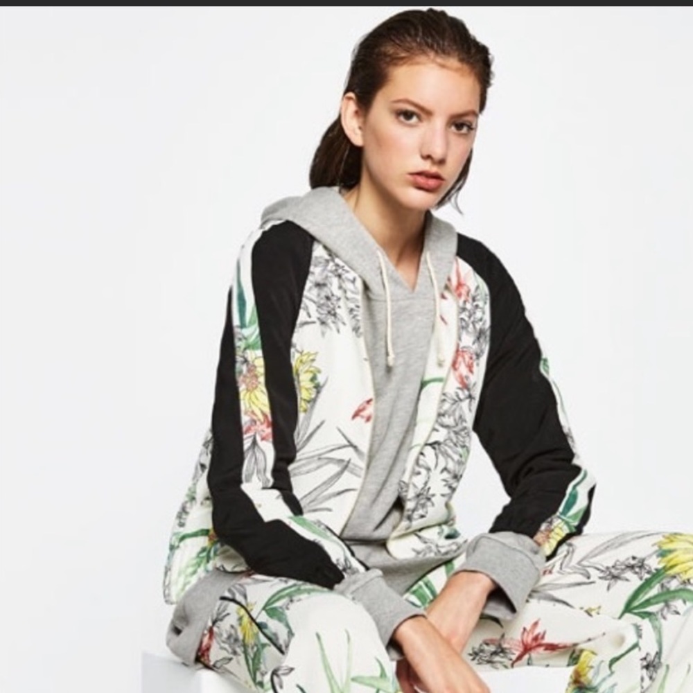 Zara printed bomber jacket size L